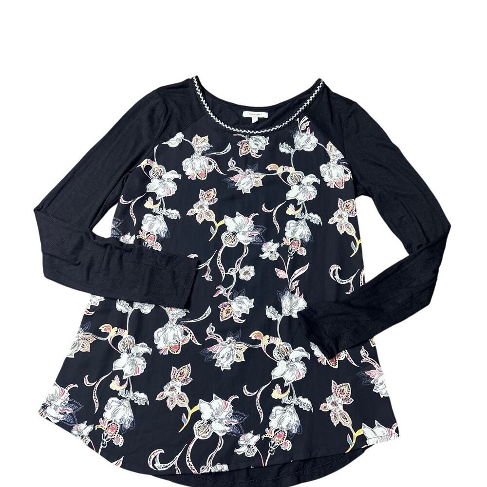Maurices Floral Mixed Media Top Sz M Black Long Sleeve Braid Neck Blouse Tee